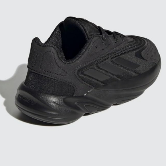 Adidas Original Ozelia Kids Shoes size 3 - Picture 2 of 7